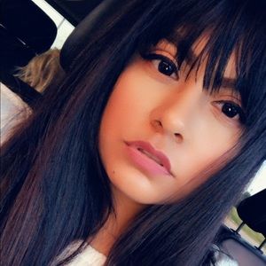 Meet your Posher, Cristina